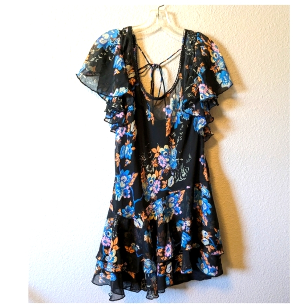 Free People Love to Love Floral Mini Dress Short Flutter Sleeves S EUC Revolve - Picture 2 of 14